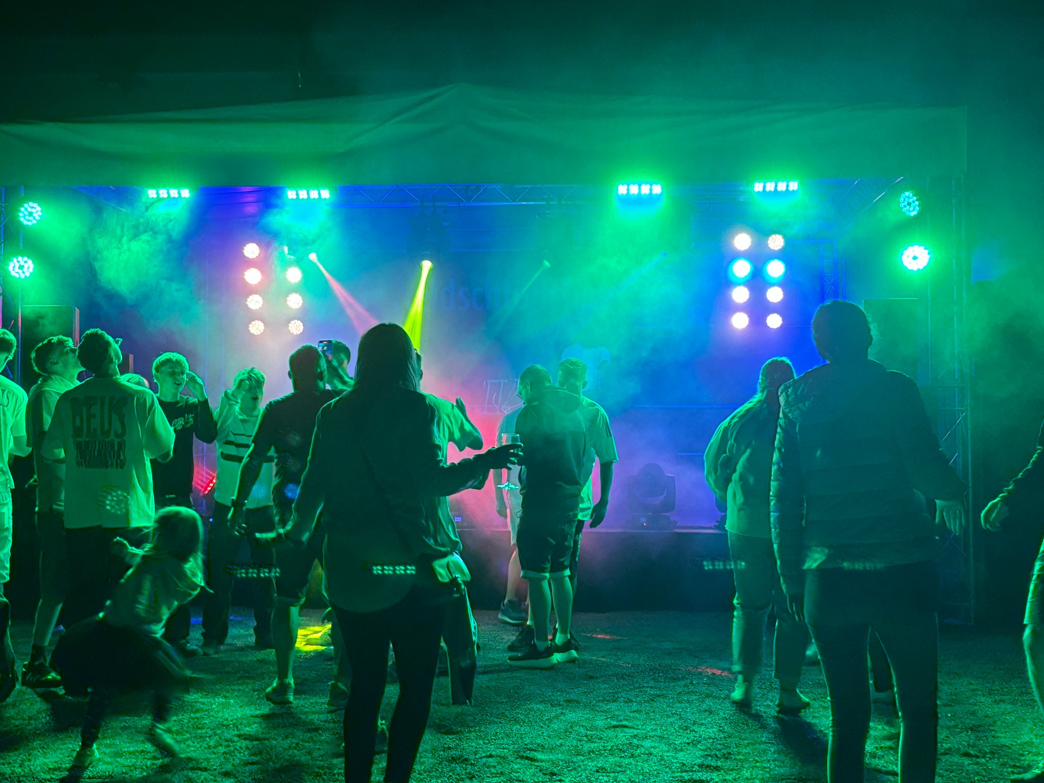 Veranstaltung mit Lichttechnik und Tanzfläche vom Fox Party DJ Team